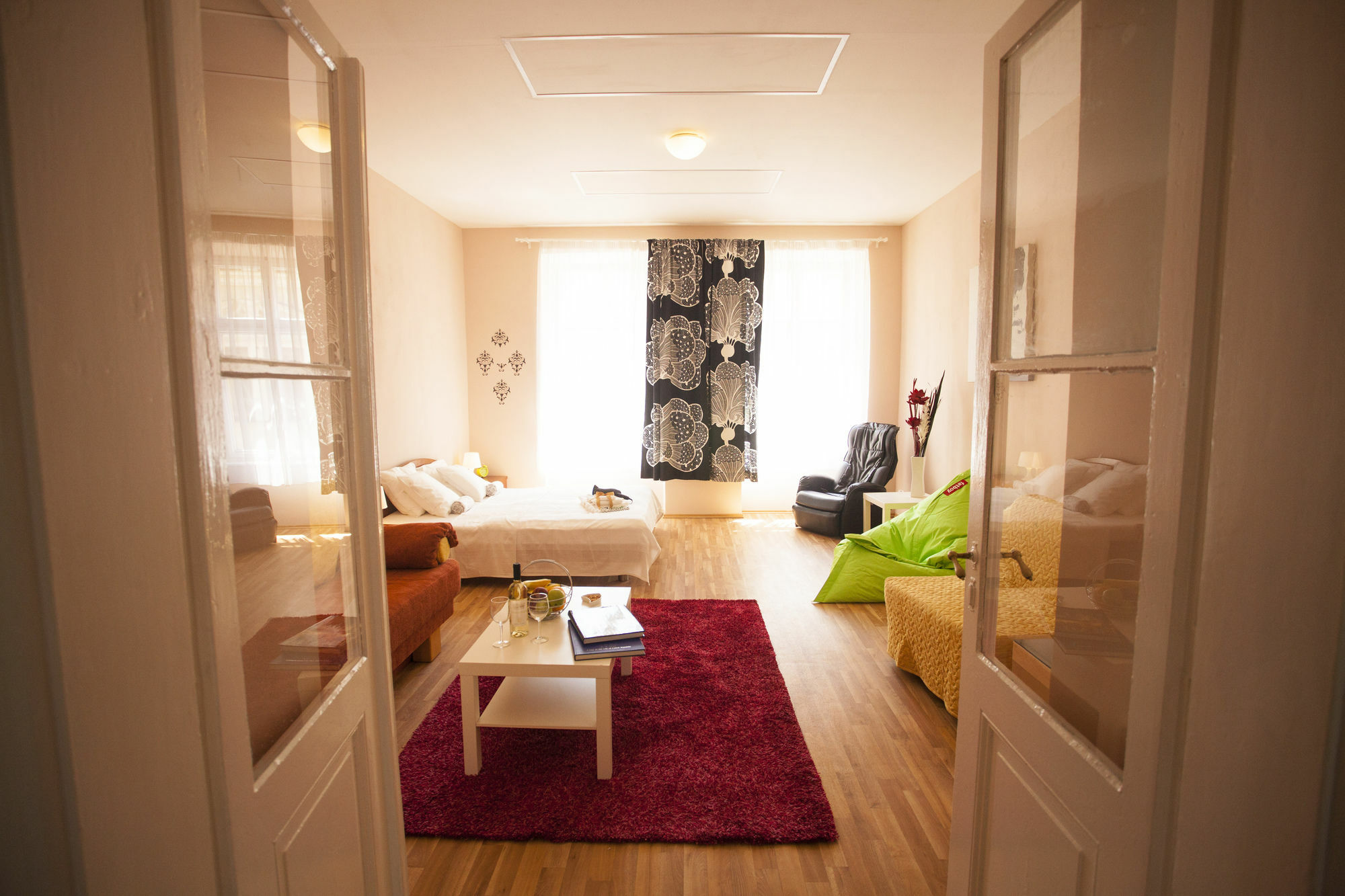 Lidicka Apartment Прага Экстерьер фото